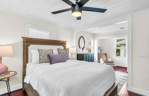 Tropical Estate w/ Guesthouse & Pool. Sleeps 8! - Foto 25