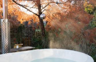 Cosy Mirrored House next to a Magical Swimming Lake - Foto 43