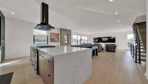 AMAZING VIEWS Rooftop Patio, Gym and Game room - Foto 2