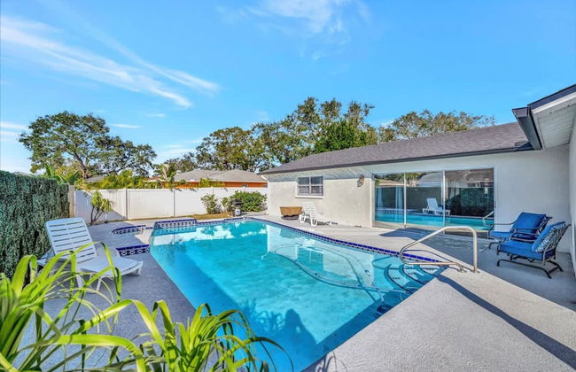 Heated Pool 3b 2b Home 10 Mins to Beach - Photo 24