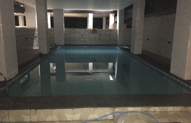 Amazing Alexandra Apartment - Photo 18