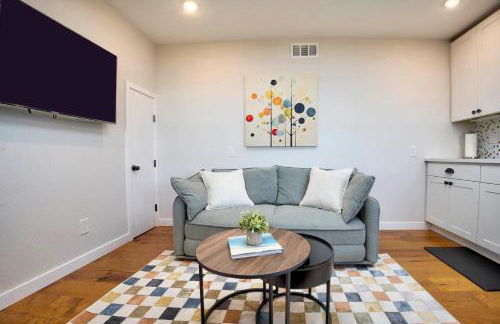 Small Home with Ocean View walk to Restaurants Brewery Shops Beach - Foto 9