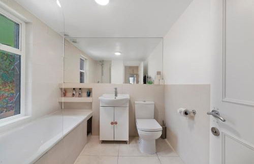 Shaa Road 2 Bedroom Flat Ground Floor Sleeps 6 - Foto 7