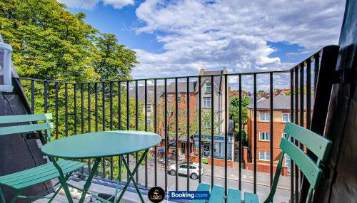 2-Bed Apartment with Balcony in Acton, by LS2G Stays - Foto 4