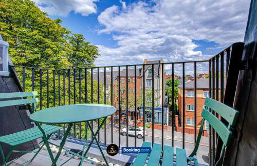 2-Bed Apartment with Balcony in Acton, by LS2G Stays - Foto 4