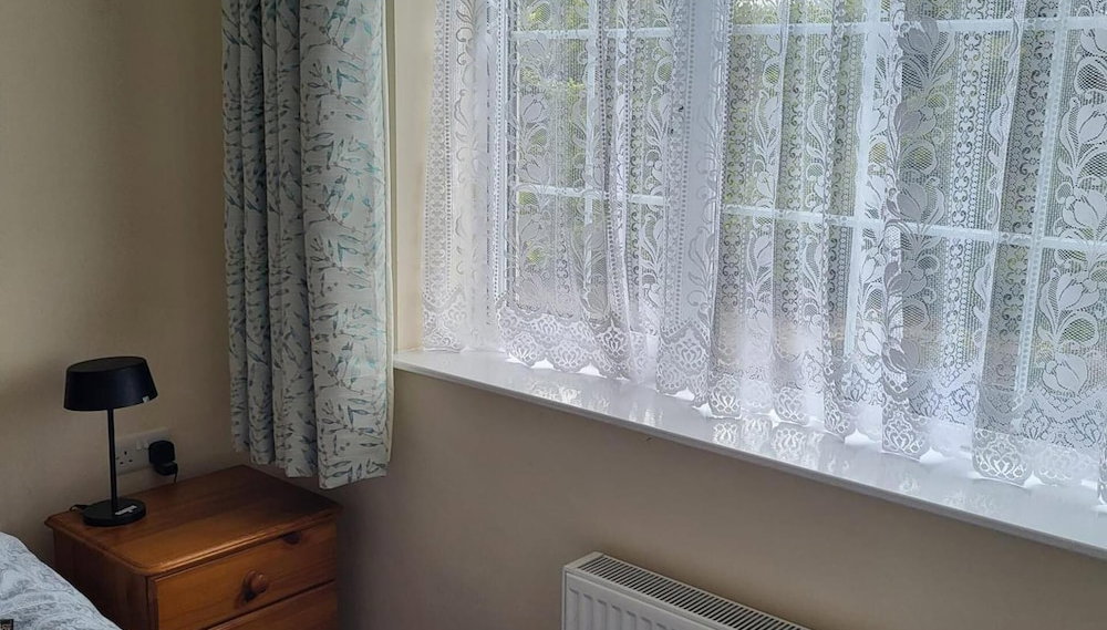 1 Bed Retreat-sleeps 2-secure Parking-garden - Foto 1, Habitación