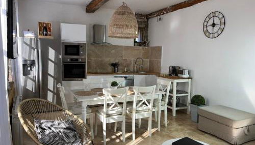 La Cité Secrète - Photo 2, stove, pet friendly, toaster, minibar