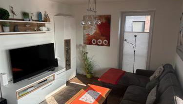 Silbermöwe im Kirschgarten - Foto 2