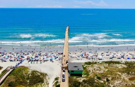 ON ISLAND Ocean View Beachy Studio in Campy 1970s Converted Motel - Foto 1