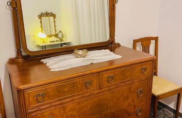 Heirlooms and Halos - Foto 9