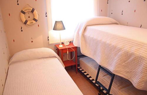 Beautiful seafront house - Photo 27