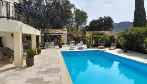 les arbousiers brignoles piscine et spa - Photo 2, sunbed