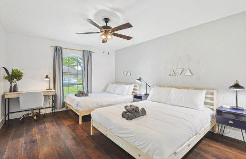 5-BR Relaxing Retreat with Pool Hot tub Fire Pit - Foto 29