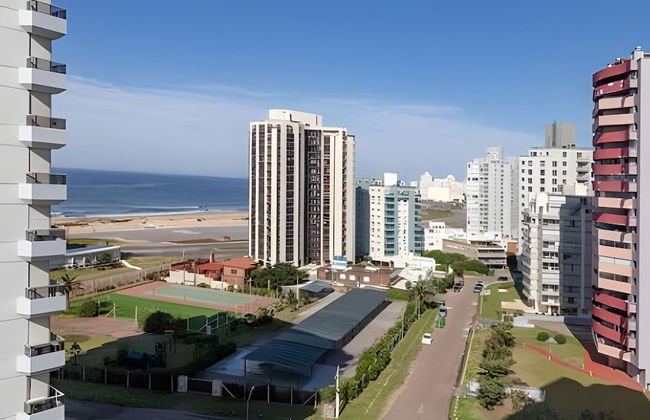 Oceana Suites Torre Marina - Photo 23