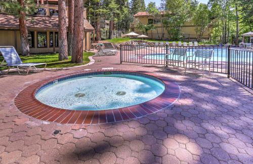 8 Mi to Northstar Slopes Tahoe Gem with Fireplace - Foto 29