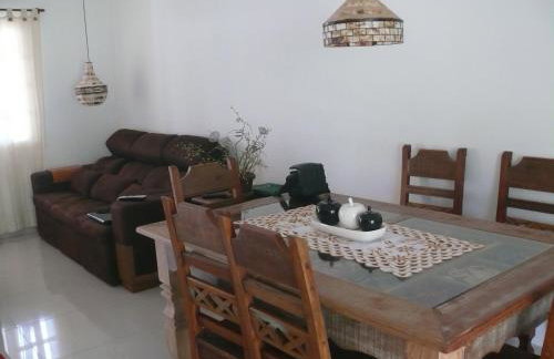 Linda casa em condomínio - Foto 25