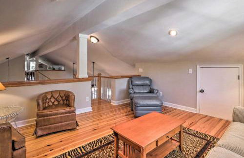 Lakefront Retreat with Game Room and Private Dock! - Foto 33