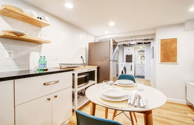 Private Studio in Serene DC Neighborhood - Photo 5