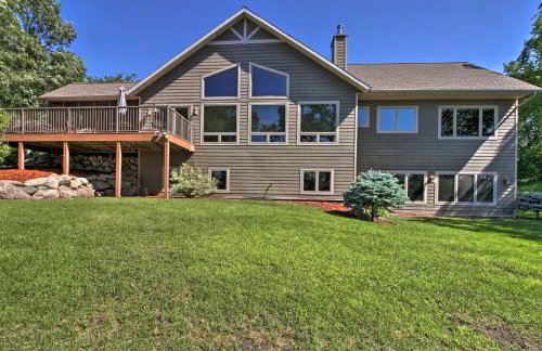 Dock, Hot Tub and Game Room Luxe Lake Latoka Home - Foto 35