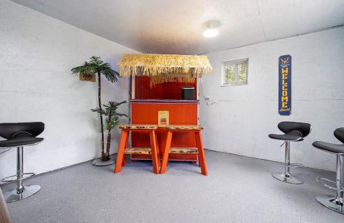 North Chi retreatNavySaunaTiki BarGames - Foto 3