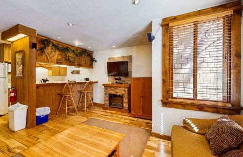 VIP Ski-In Ski-Out Northstar Ski Trails by Sierra Getaways - Foto 36