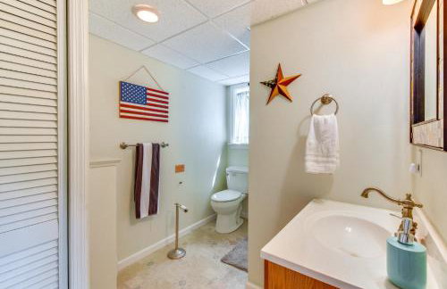 Mountain Cabin with Covered Decks and Fire Pit! - Foto 24