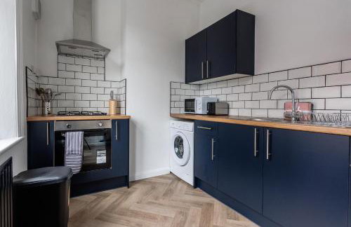 2 BR Home Perfect for Short and Long Term Stay - Foto 16