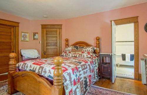 5 Br: Historic Glaab House in Cass, with AC, Amazing Kitchen, Covered Porches, Historical Landmark - Foto 25