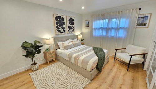 Luxury 4BR near Six Flags & Naval Base - Foto 5