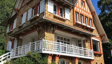 Maison de charme nichée dans le bois pour vivre une expérience unique - Foto 2