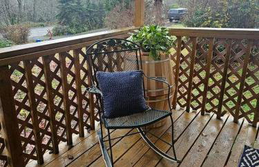 Secluded Forest Cabin Retreat Near Olympic Peninsula Coast | Near Sekiu, Washington - Foto 18