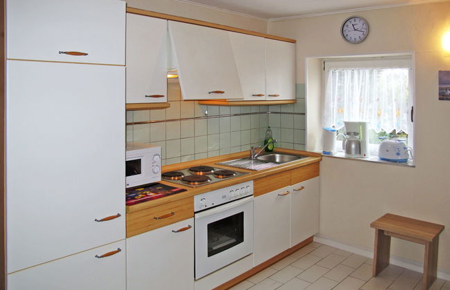 2 bedroom House in Verchen with garden - Photo 4