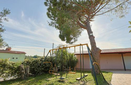 VILLA PEPONI Spacious Traditional Villa with Garden - BBQ & Private Parking - Photo 5
