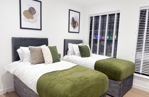 Spacious Modern 1 Bed Apartments in St Neots - Perfect for Contractors & Professionals - Free Parking - WiFi - Fully Equipped Kitchen - Smart TV Ideal for Work Stays and Long Projects - Foto 1