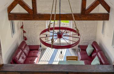 Wee Henry's Barn - Photo 18