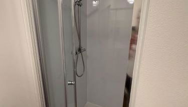 Spacious 3 Bed home situated in a beautiful area - SLEEPS 8 - Foto 5