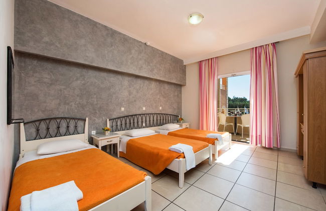 Kavos Plaza Hotel - Foto 8