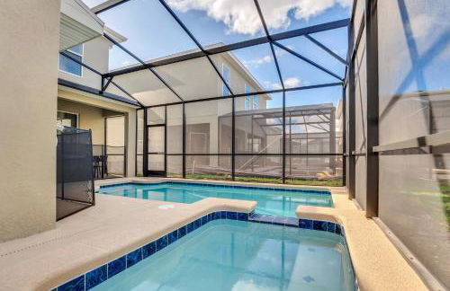 5BR Family Haven Near Disney with Private Pool - Foto 42