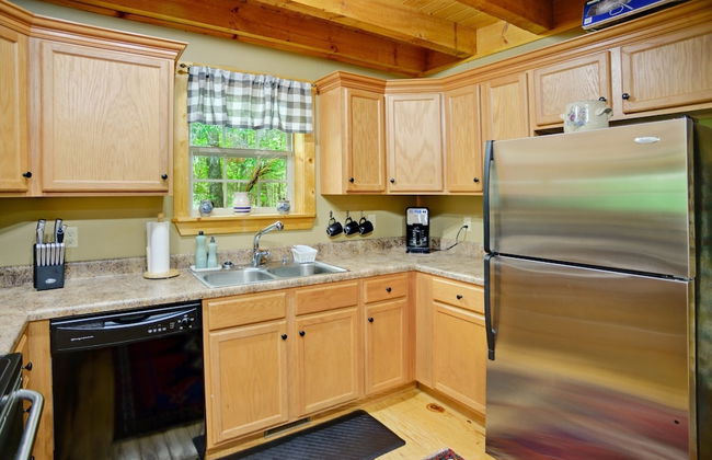 Tree Top Lodge - Gorgeous Lake Cabin With Hot Tub & Magnificent Views Of Forests And Mountains! 3 Bedroom Cabin by Redawning - Foto 7
