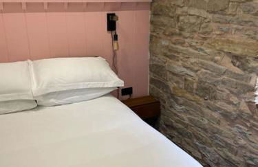 Former Corn Mill Cottage on the North Wales coast - Photo 19