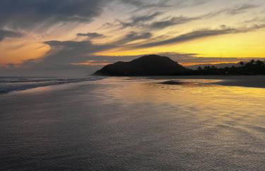 LINDO SOBRADO PERTINHO DA PRAIA - WiFi 600 MEGAS - Foto 65