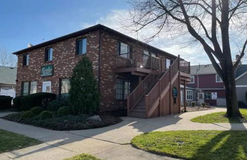 Modern Condo Central Huron Boat Basin Area - Foto 23