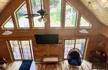 Luxury Cabin with Outdoor HotTub-NEW Construction - Foto 38