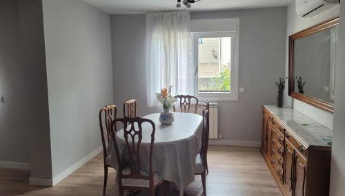 Casa Julio, bonita casa cómoda y espaciosa, totalmente reformada con terraza y jardin privado - Foto 5