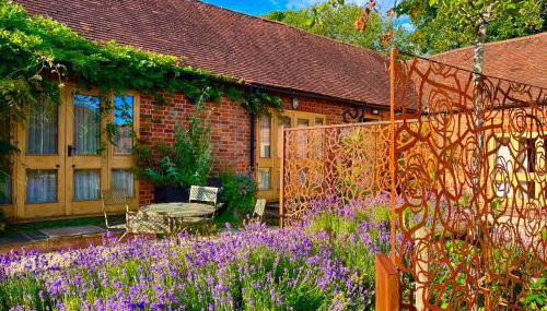 The Clock Tower & Dairy - Two x 2 Bed Barns with Indoor Pool - Foto 5