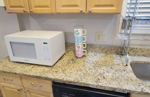 Downtown Charm Two Bedroom Home - Foto 22