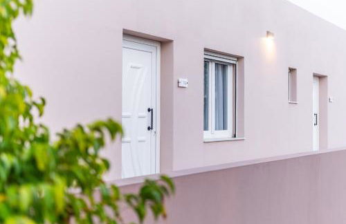 Semiso Beach Suites - Photo 25