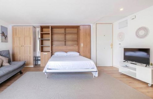 Amazing Apartment In Sant Pere De Ribes - Photo 14