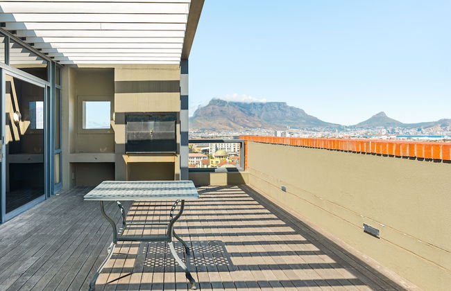 The Manhattan 505 - Photo 10