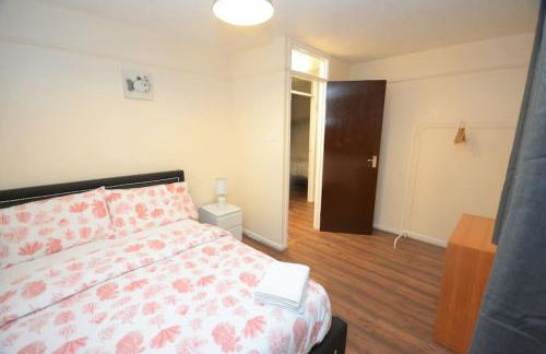 Spacious 3 Bedroom House in Beckton London - Foto 14